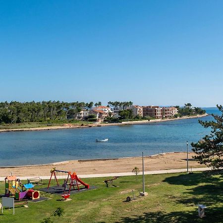 Apartments By The Sea Privlaka, Zadar - 666 מראה חיצוני תמונה