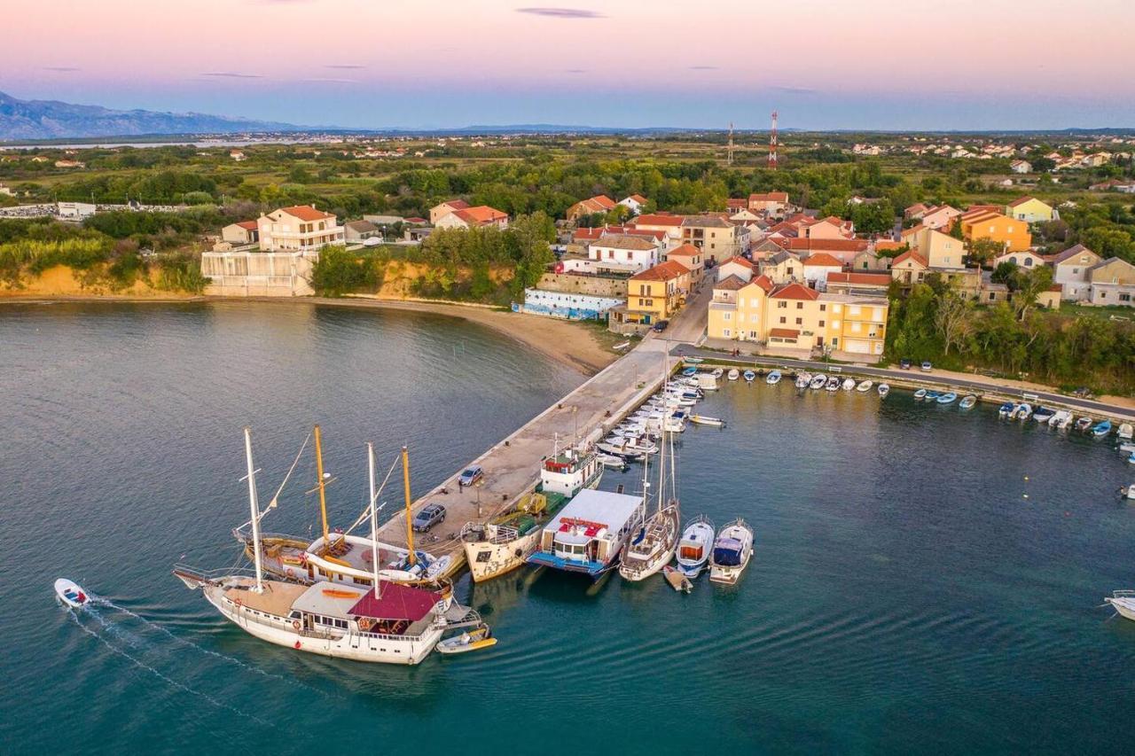 Apartments By The Sea Privlaka, Zadar - 666 מראה חיצוני תמונה